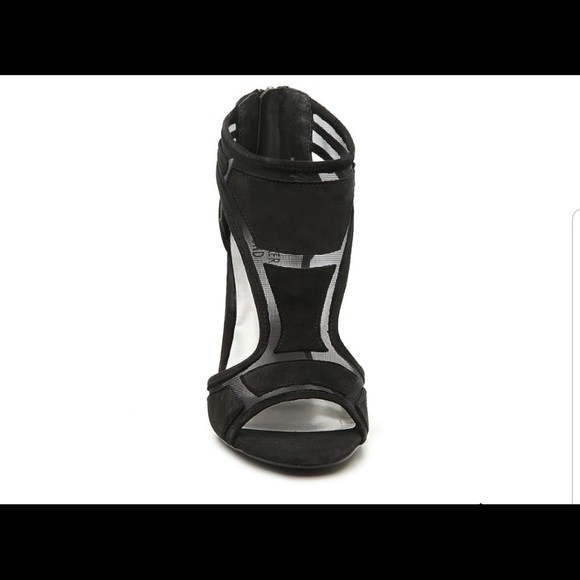 Bleecker and Bond high heel sandals - Picture 3 of 6